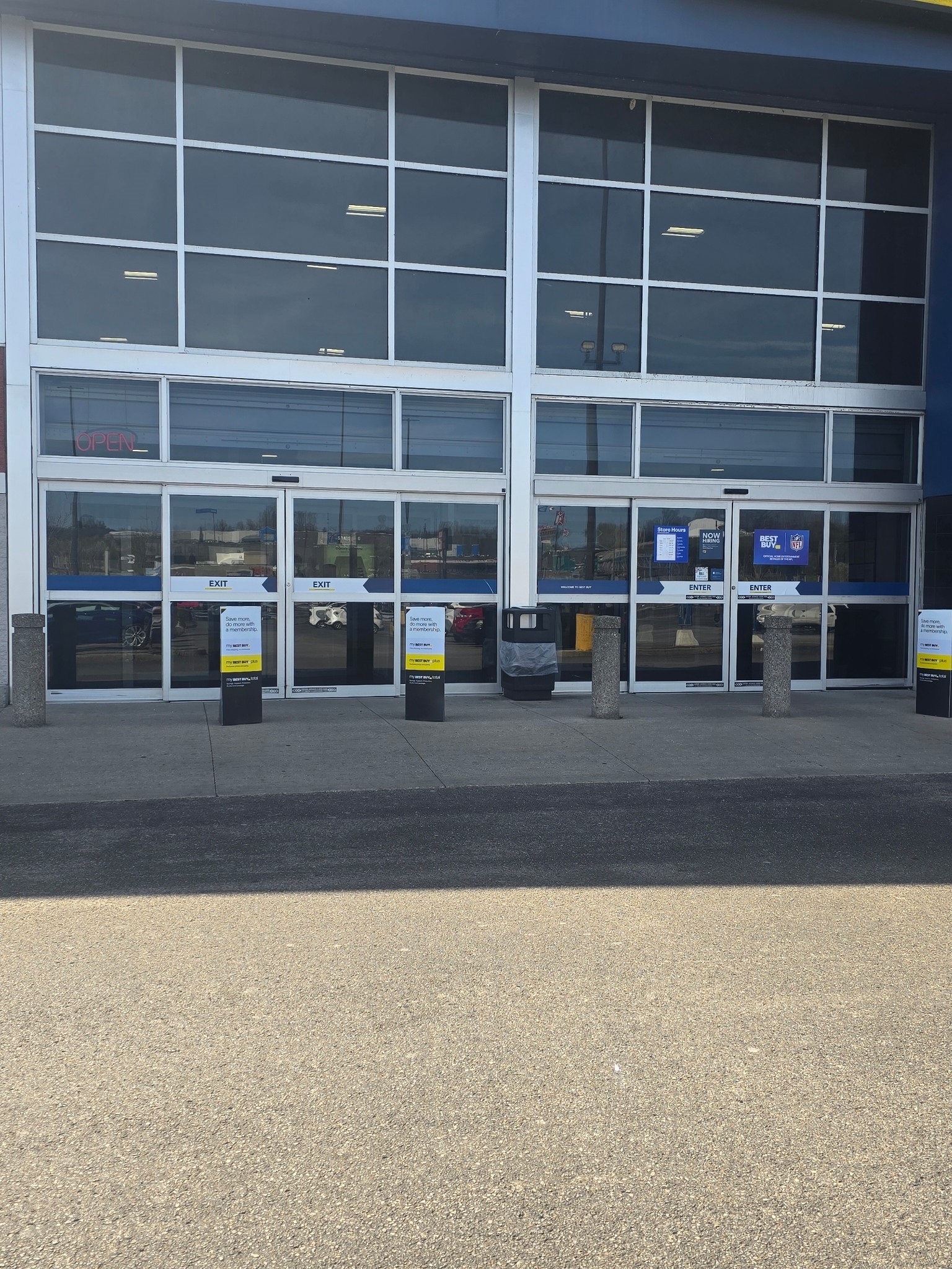 Retail Entrance